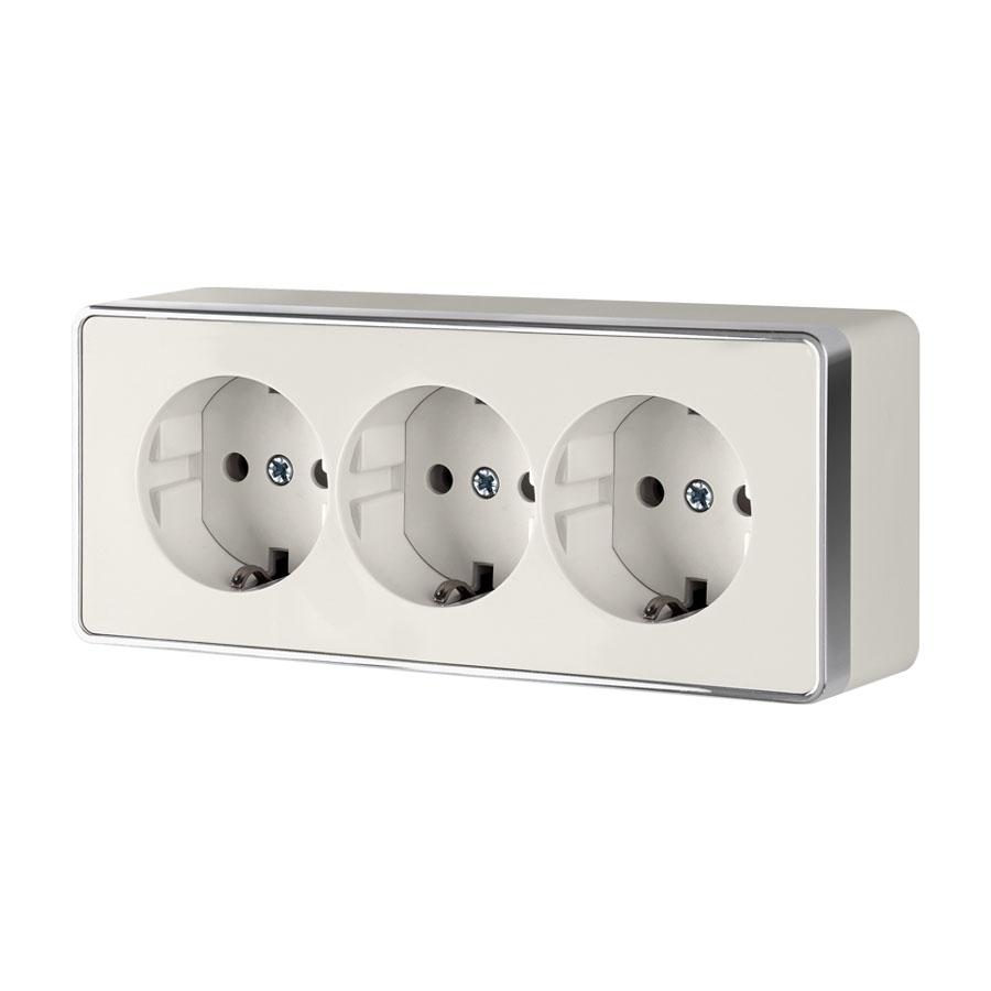 Розетка тройная с заземлением и шторками Gallant слоновая кость Werkel W5073103
