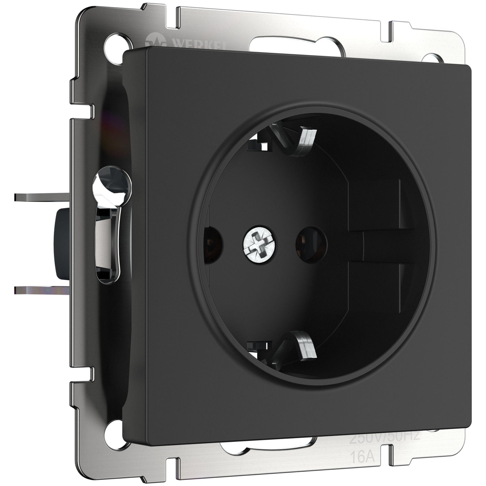 Розетка с заземлением черный матовый Werkel W1171008