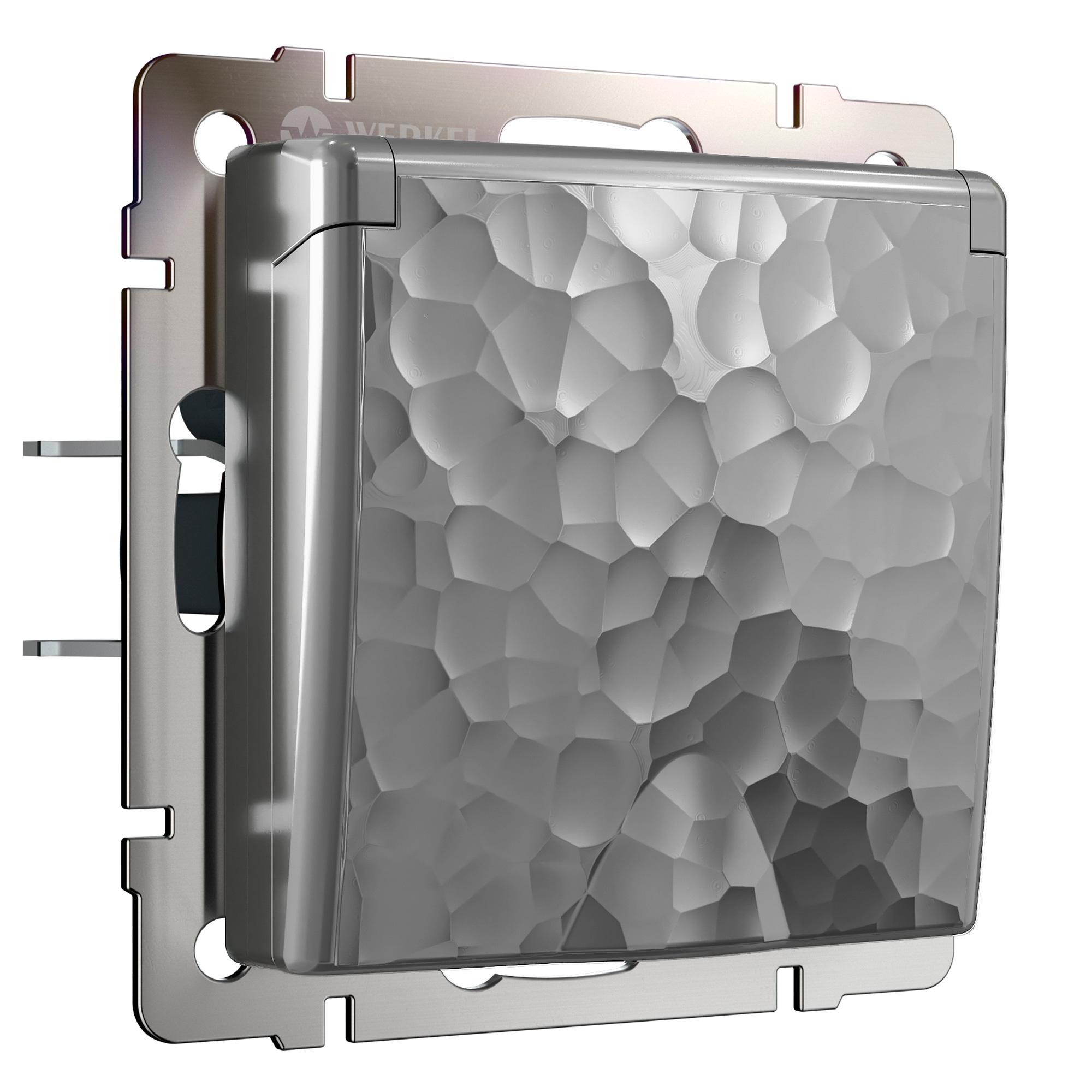 Розетка влагозащищенная с заземлением с защитой крышкой и шторками серебряный Werkel W1271206