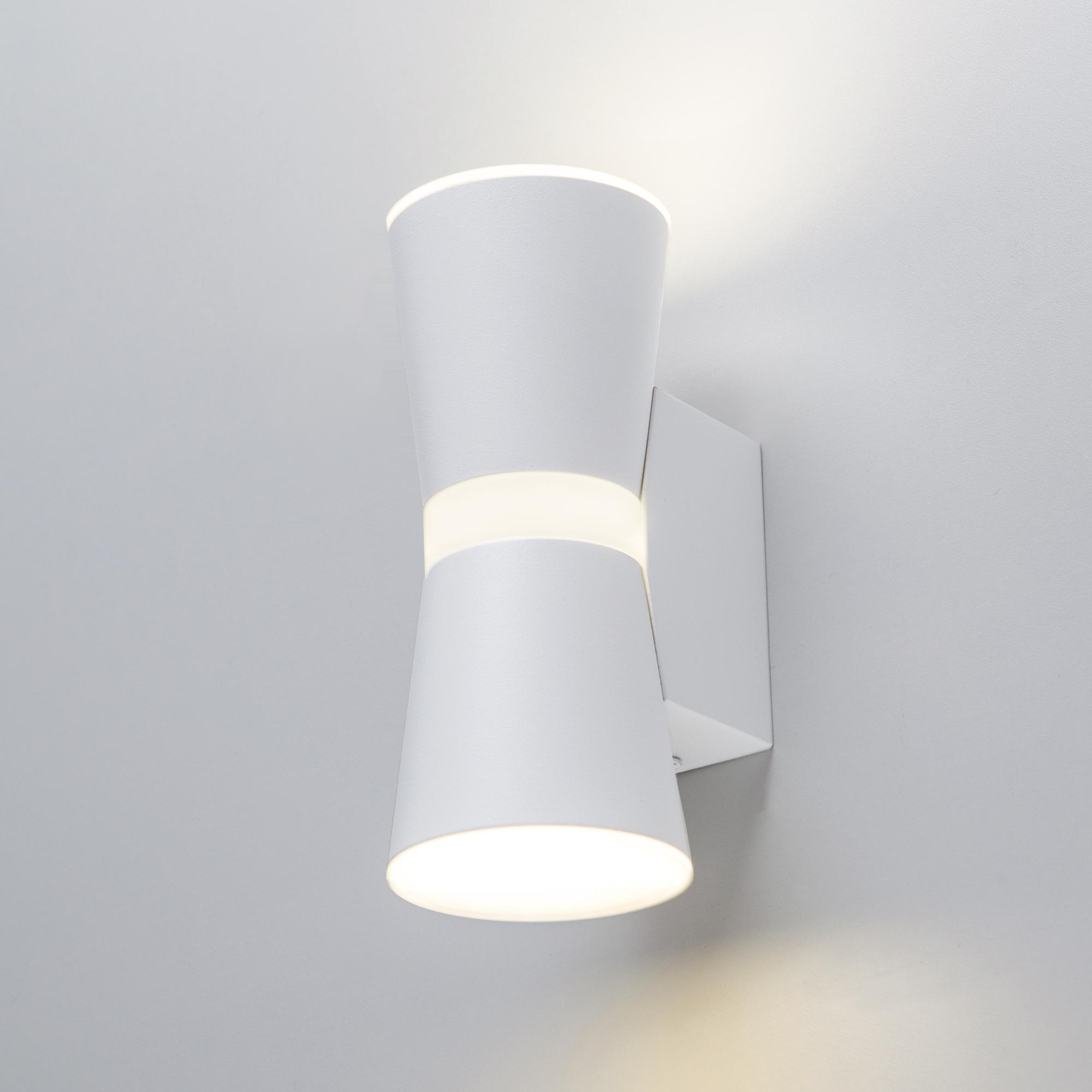 Настенный светодиодный светильник Elektrostandard Viare LED белый (MRL LED 1003)